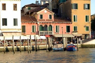 Hotel Canal