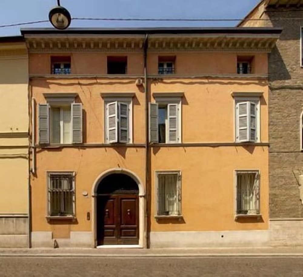 A La Maison Ravenna — photo 1 of 1