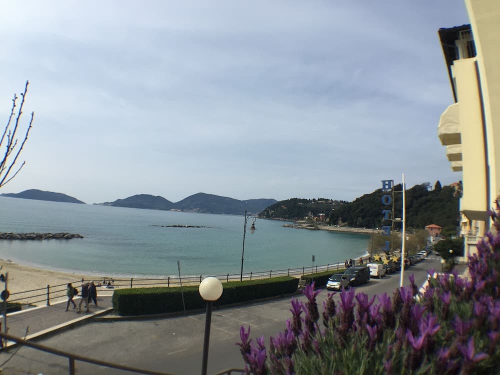Hotel Venere Azzurra — photo 1 of 1