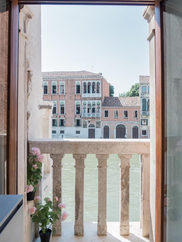 Venice View On Grand Canal 1- Locz — photo 1 of 1
