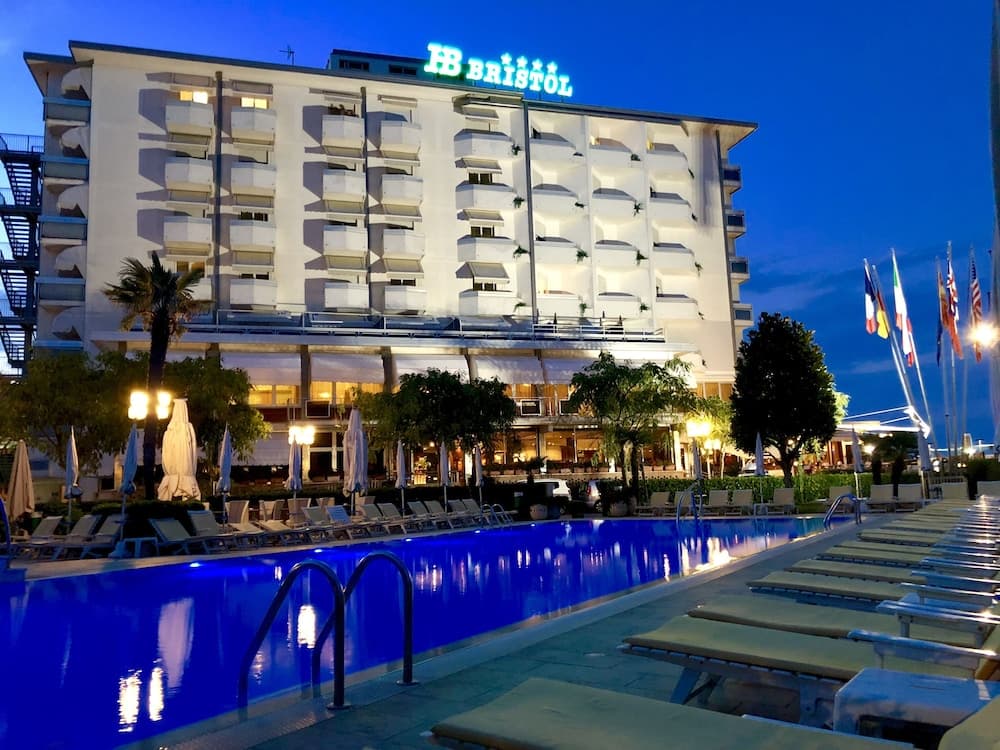 Hotel Bristol — photo 1 of 1
