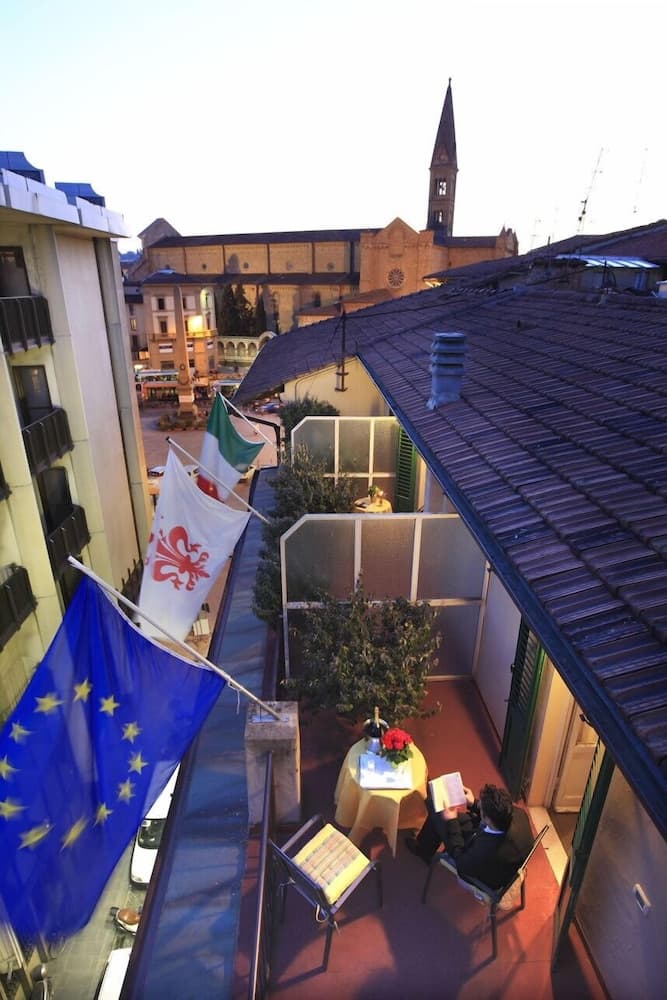 Hotel San Giorgio & Olimpic Florence — photo 1 of 24