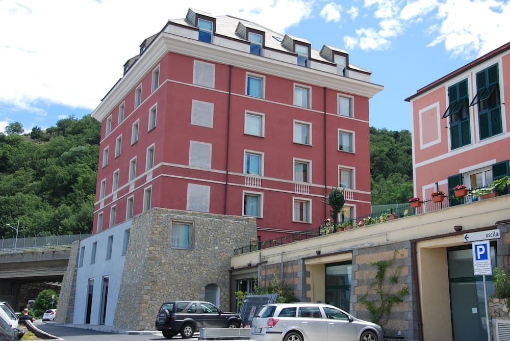 Sea Art Hotel — photo 1 of 1