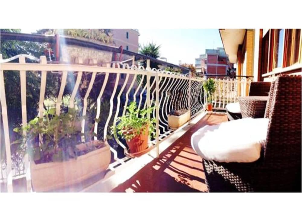 Casa Celeste — photo 1 of 47