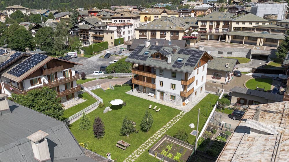 BAITA LARIX BORMIO — photo 1 of 189