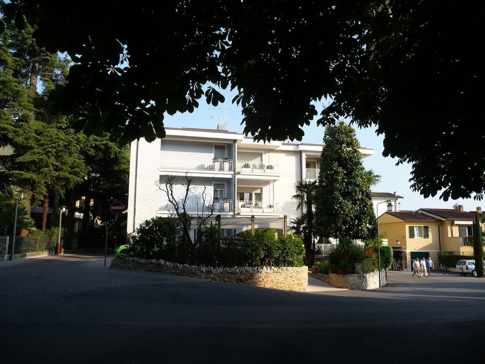 Hotel Luna — photo 1 of 1