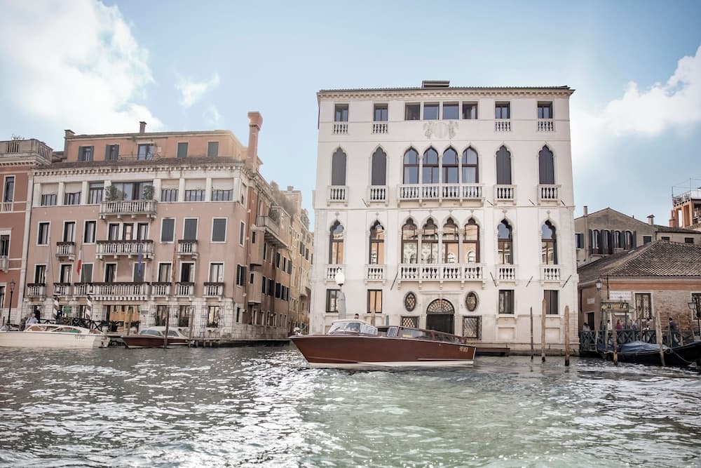 PALAZZO GARZONI — photo 1 of 1