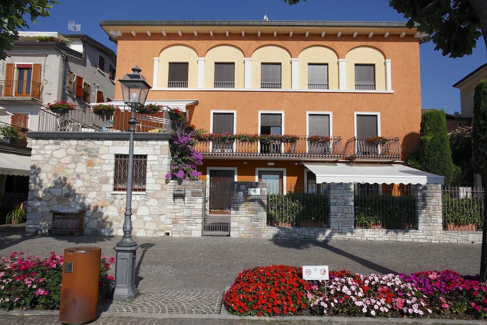 Casa Vacanza Casa del Padre G. Nascimbeni — photo 1 of 41