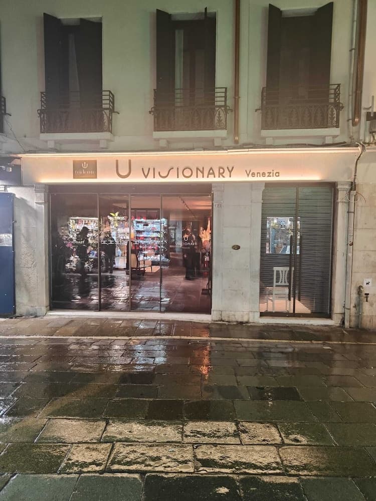 U-Visionary Venezia Hotel — photo 1 of 51