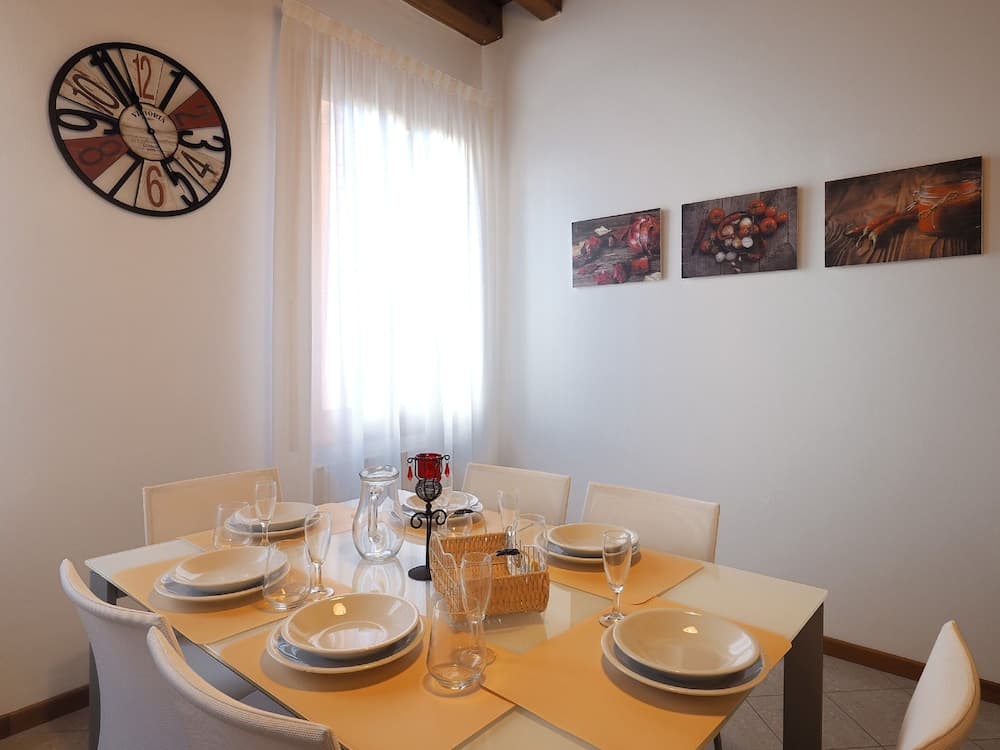 Venice Style Apartments — photo 1 of 1