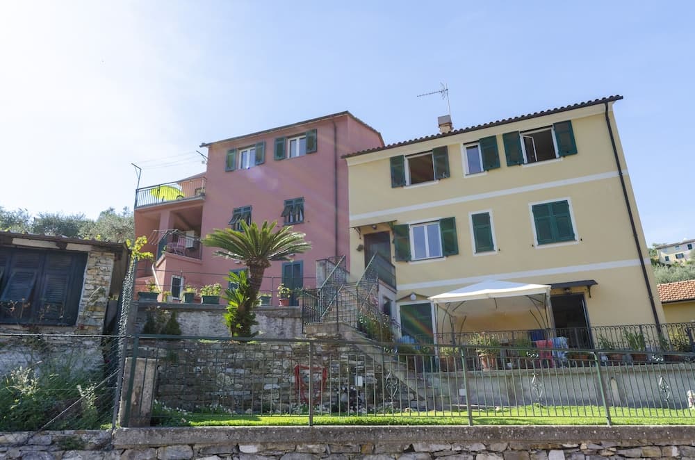 Casa Rosa, Rapallo — photo 1 of 99