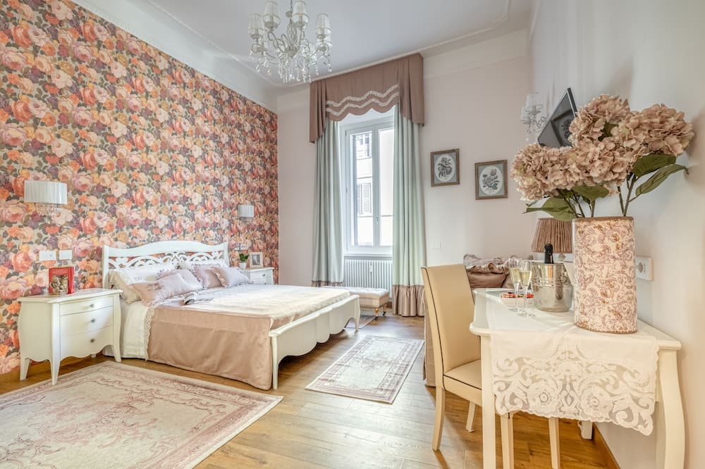 Andromeda Luxury Holiday Apartment in Colosseum — photo 1 of 1