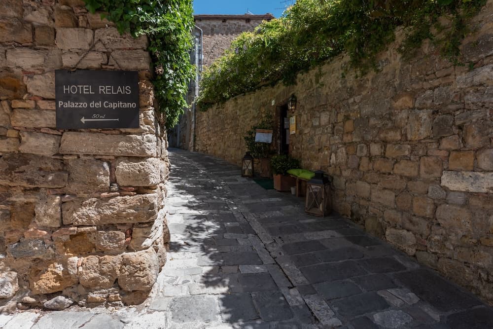 Borgo San Quirico d'Orcia B&B - Capitano Collection - Albergo diffuso — photo 1 of 1