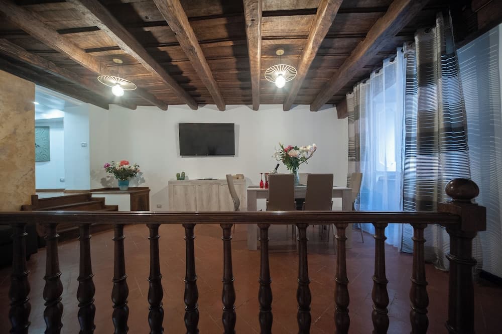 navona jacuzzi apartment — photo 1 of 1