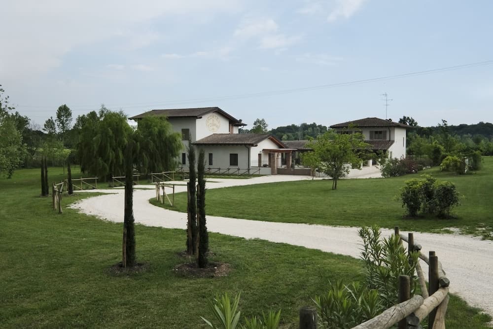 Corte di Tosina — photo 1 of 1