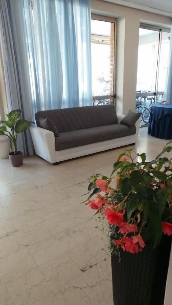 Hotel Cimarosa — photo 1 of 1