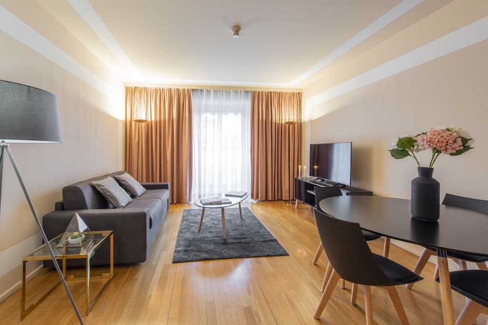 Milan Royal Suites & Luxury Apartments — photo 1 of 1