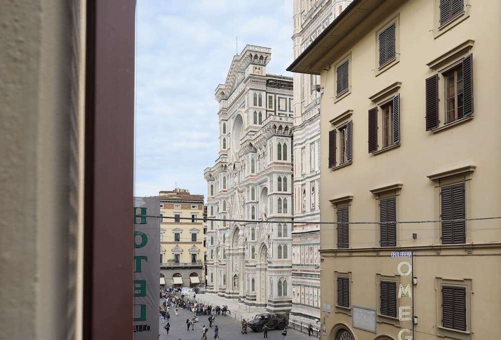 Numa Florence Rodo — photo 1 of 50