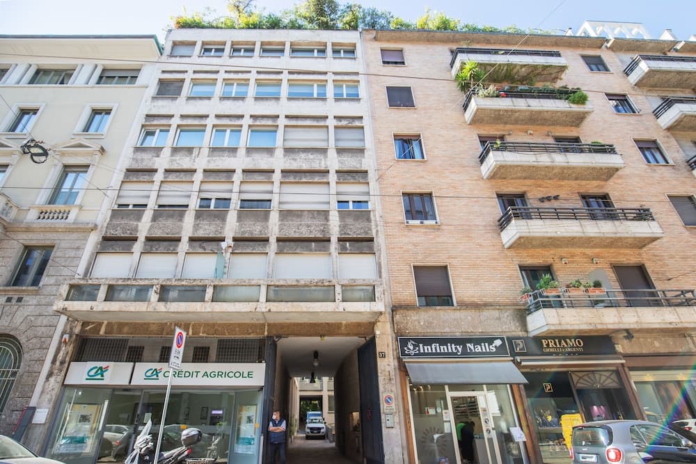 Milan Retreats Brera — photo 1 of 1