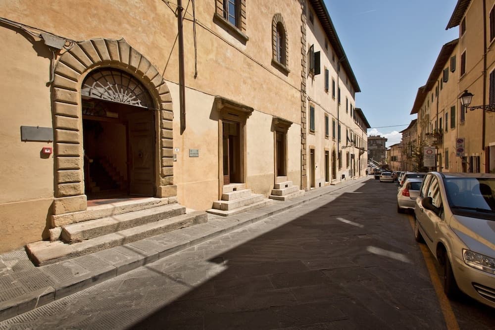 Hotel Palazzo Renieri - 3stelle S — photo 1 of 104