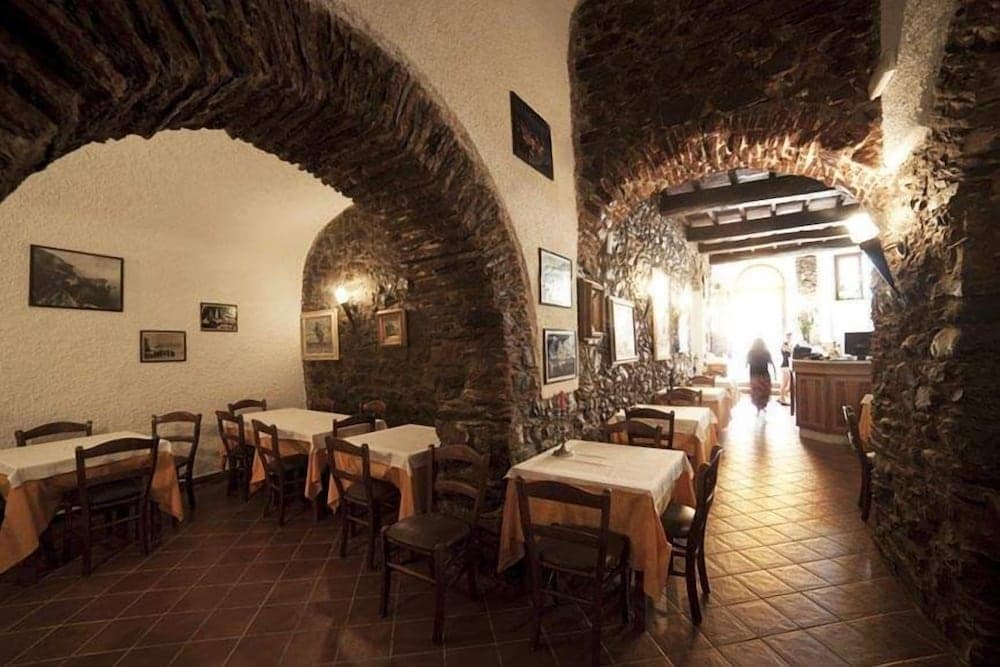 Camere Nicolina 3 — photo 1 of 11