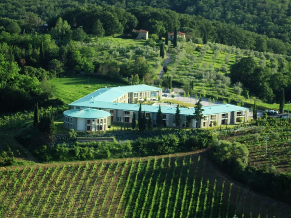Apartment in Tuscany Near Chianti Vineyards — photo 1 of 1