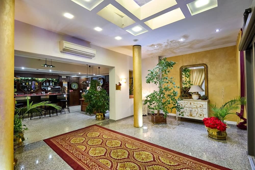 HOTEL PARADISO — photo 1 of 1