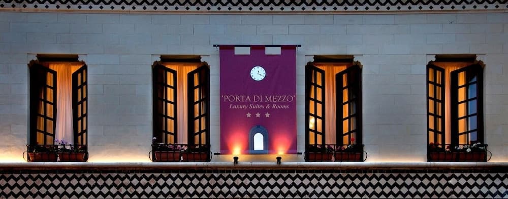 Porta Di Mezzo Luxury suites and rooms — photo 1 of 1