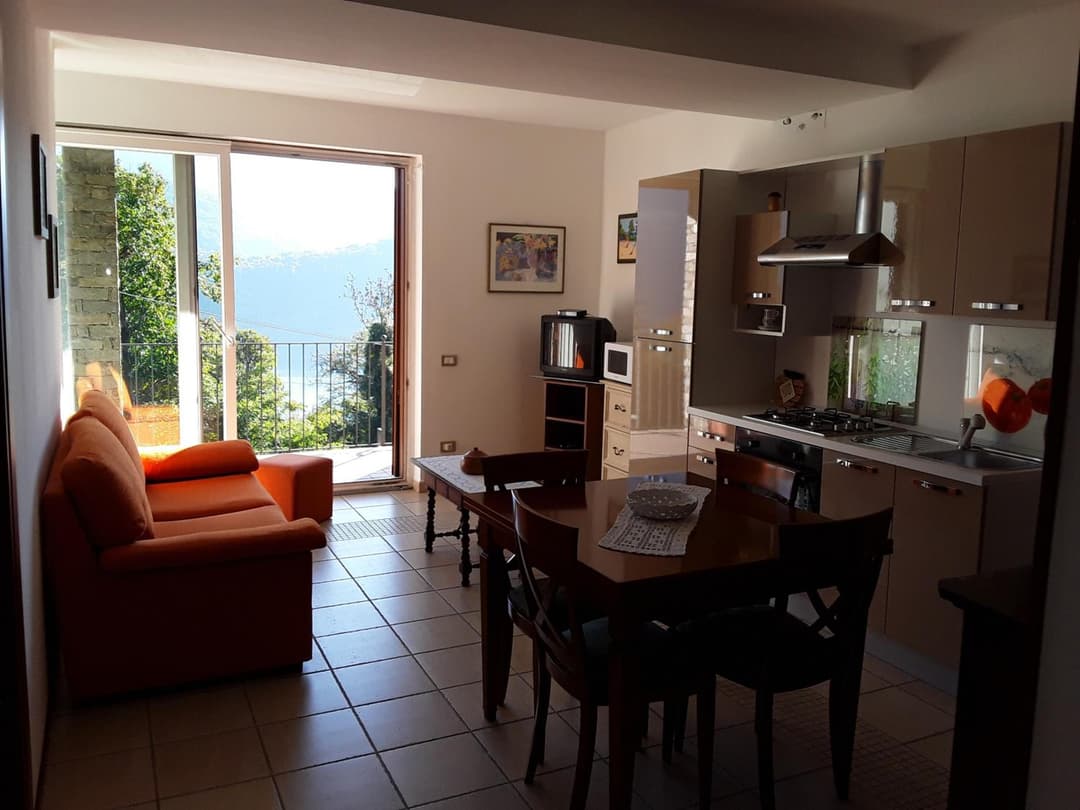G&G1 Appartamento con giardino privato — photo 1 of 17
