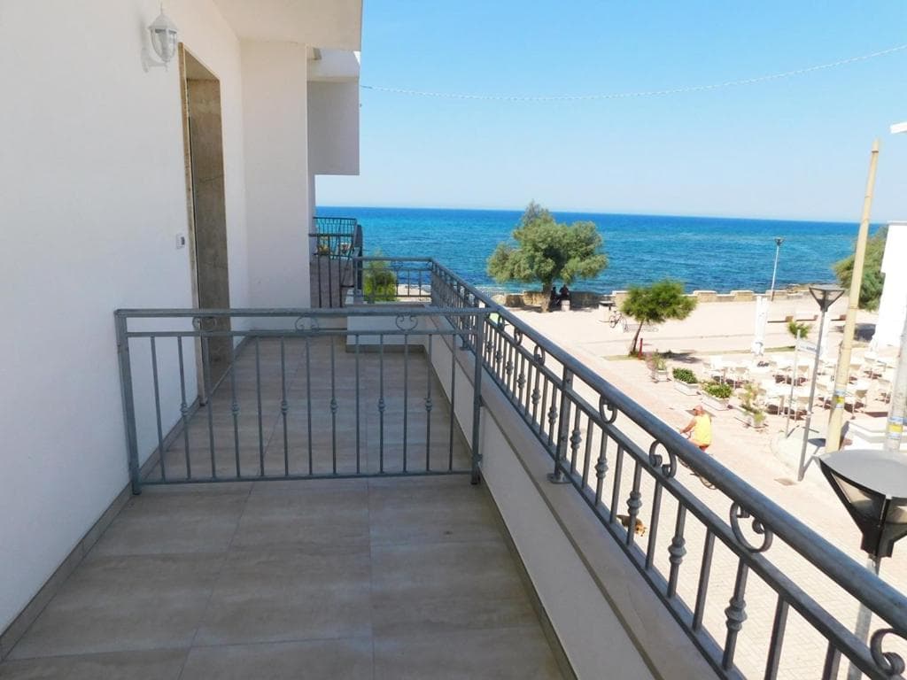 Bilocale con balcone sul mare 107 — photo 1 of 1