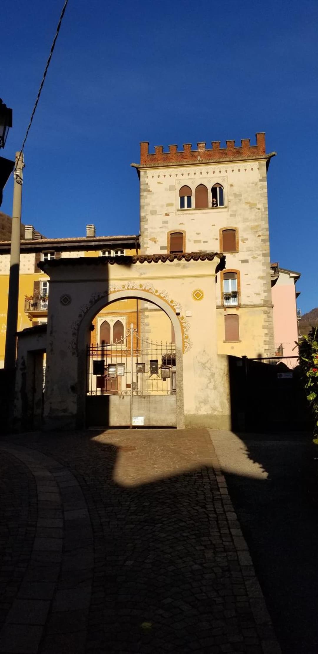 Bella Alda Beautiful Como Castle Penthouse — photo 1 of 35