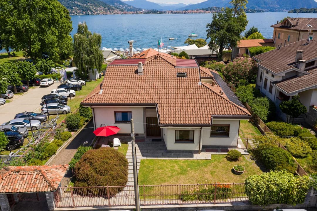 Baveno Beach - Charming Flat With Garden — photo 1 of 33