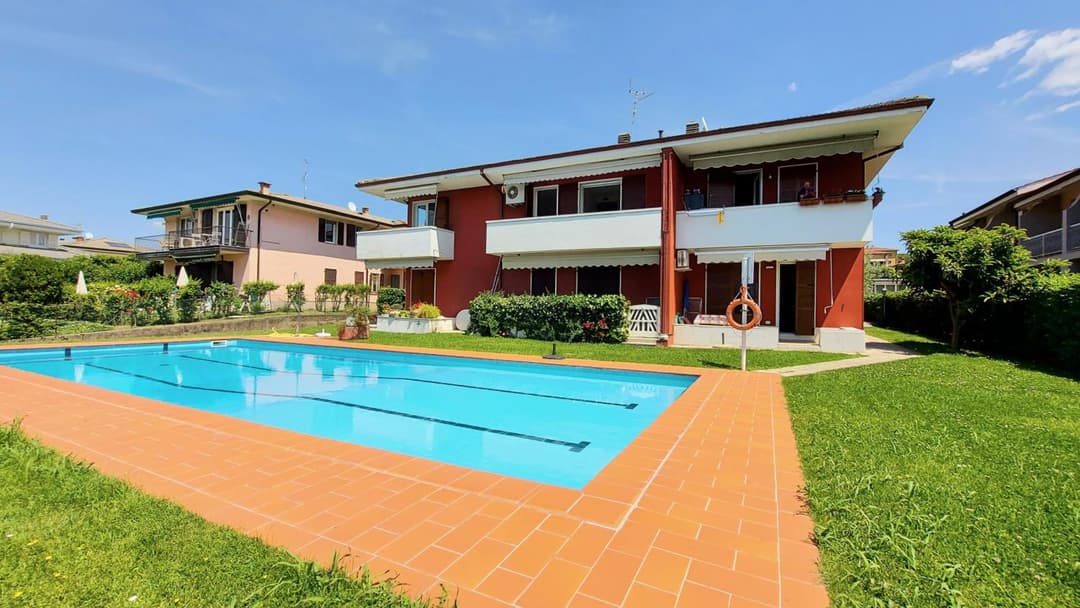 Chiara POOL apartment — photo 1 of 20