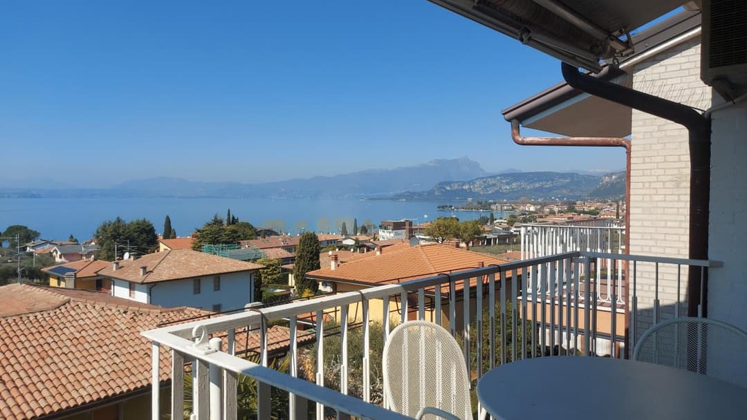 PANORAMIC apartment — photo 1 of 32