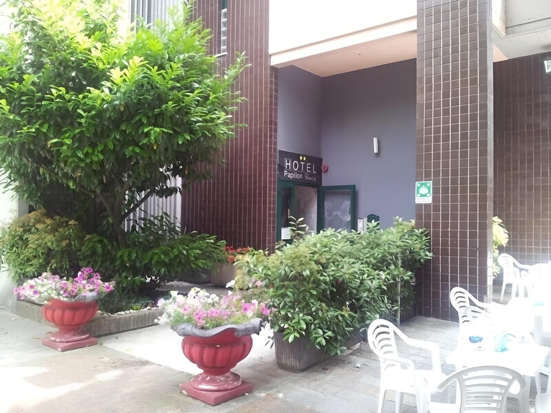 Hotel Papillon — photo 1 of 14
