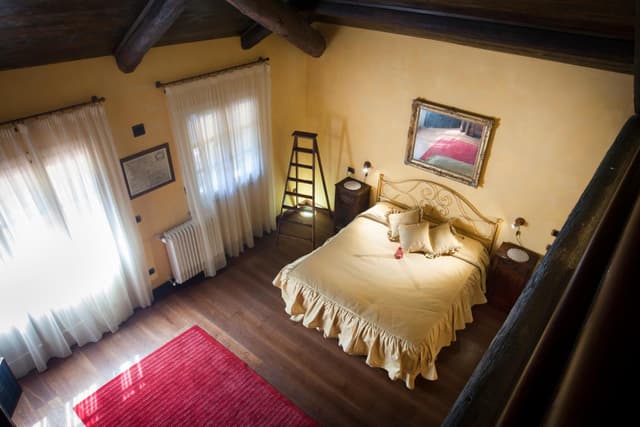 Deluxe Suite - Split Level