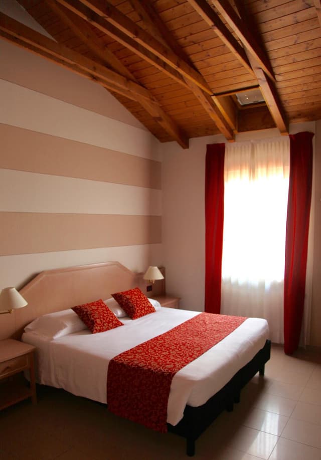 Economy Double or Twin Room
