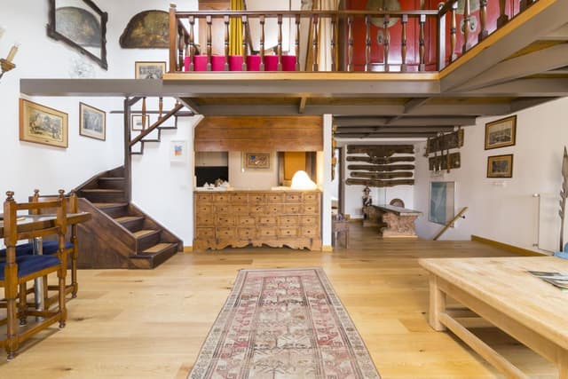 Apartment - Split Level