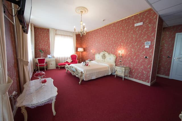 Suite with Private Pool
