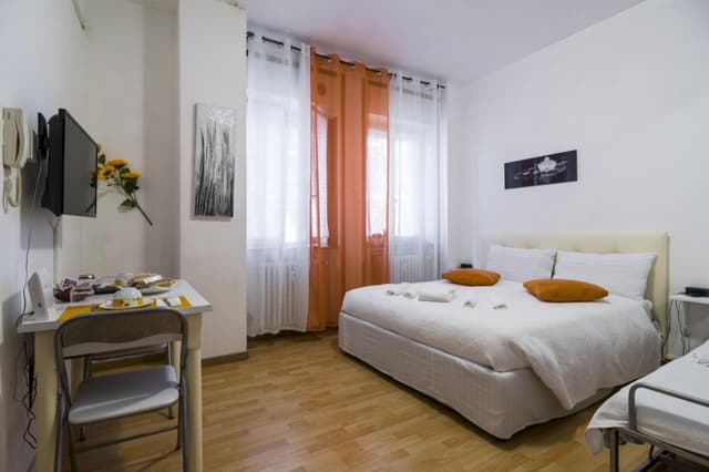 Large Double Room