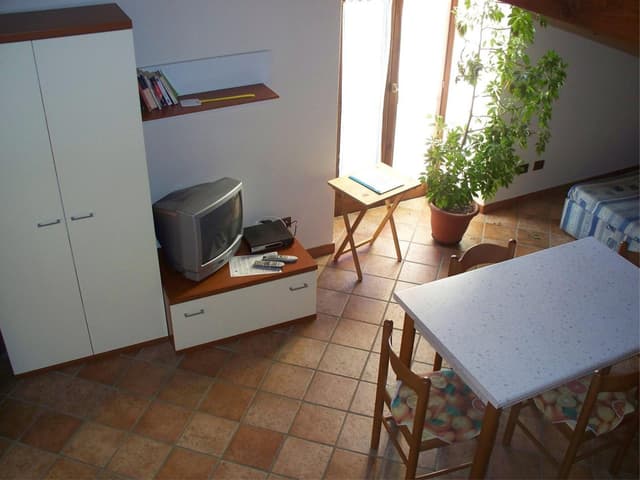 Studio (4 Adults)