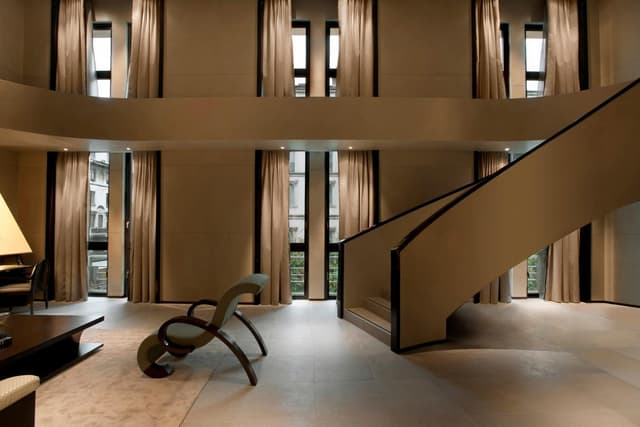 Armani Signature Suite Cinema