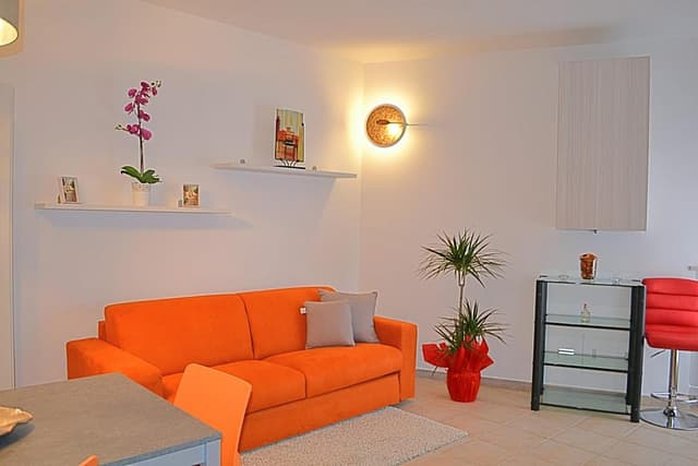 Apartment with Lake View