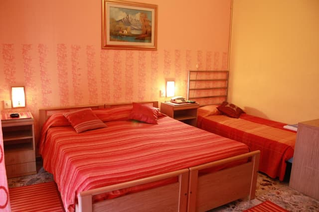 Triple Room