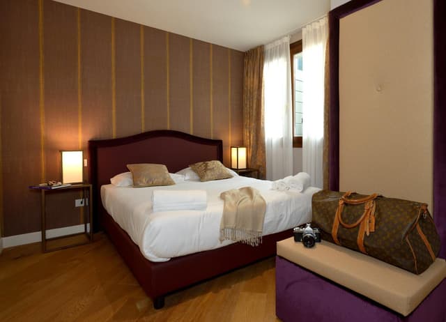 Two-Bedroom Apartment (6 Adults) (San Marco 1859)