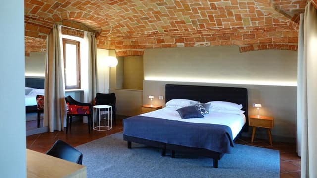 Junior Suite with Balcony