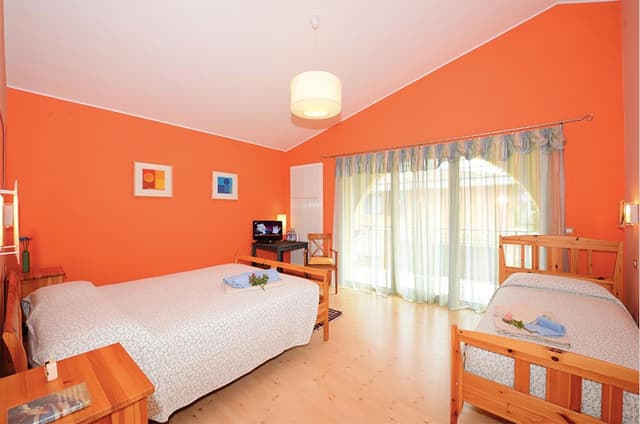 Triple Room with Private External Bathroom