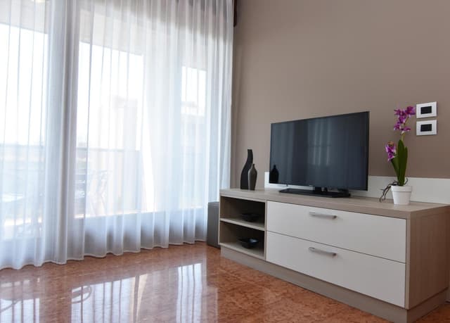 Superior One-Bedroom Apartment