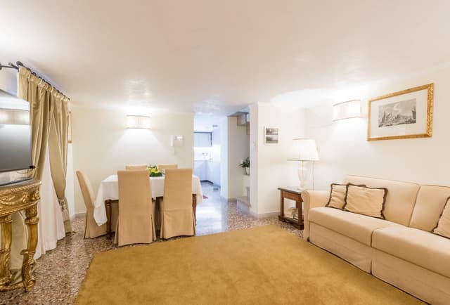 Apartment - Split Level