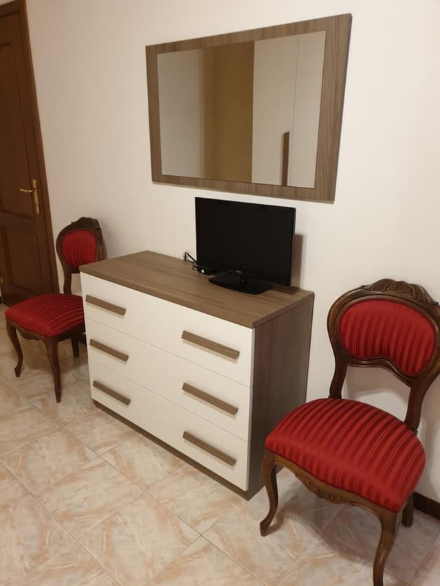 Two-Bedroom Apartment with Terrace - Split Level